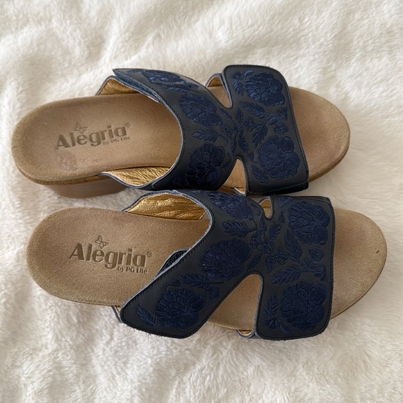 Alegria Navy Blue Leather floral Embroidered Slide Sandals 38 8/8.5 - Picture 3 of 8